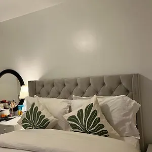 Stars Luxury Bed & Breakfast London